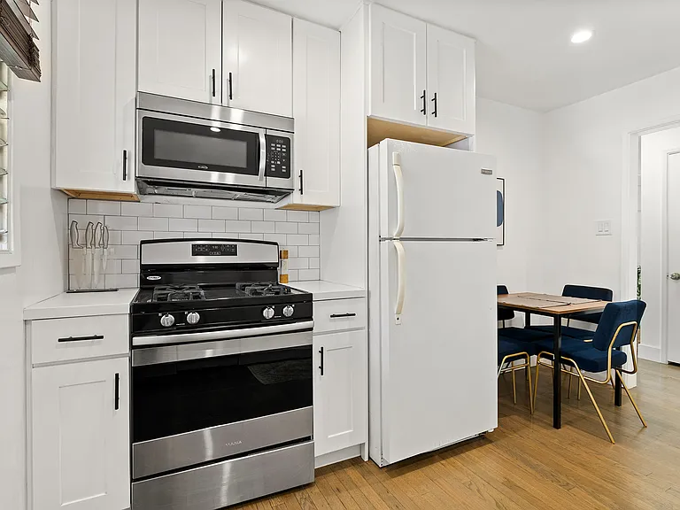 8411 Kittyhawk Ave — Photo 12