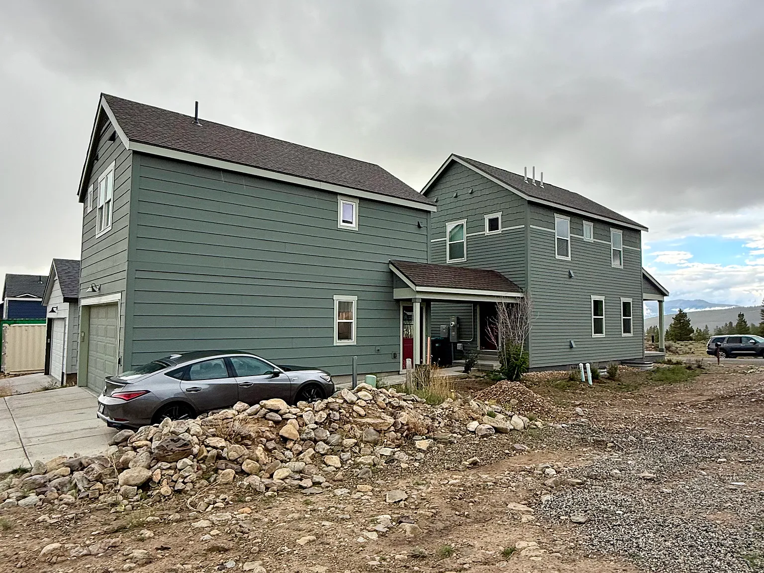 4 bed, 3.5 bath, 2124 sqft, $3,500 — Photo 3