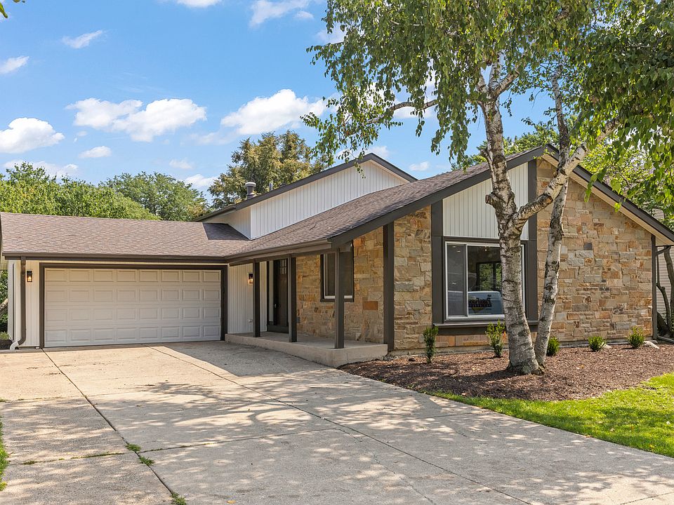 1st image of 6557 Raintree Ct