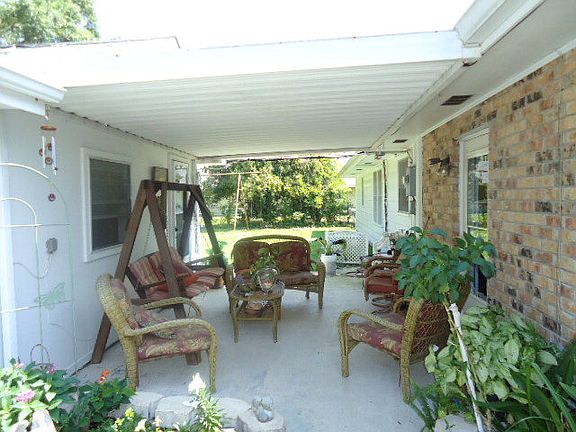 5th image of 123 Mary Ann Ave