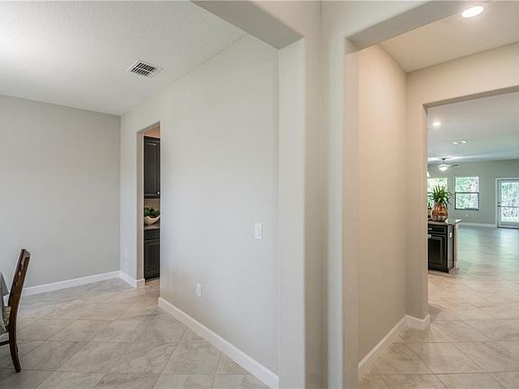 4th image of 8800 Shady Pavillion Ct