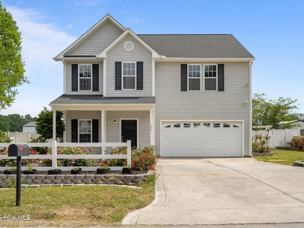 104 Marvin Glen Court, Richlands, NC 28574