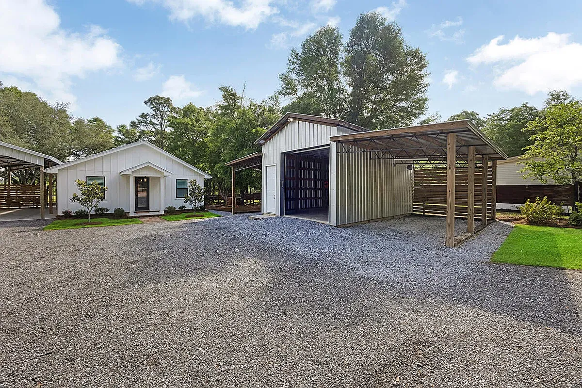 Building Photo - 1650 Caswell Rd
