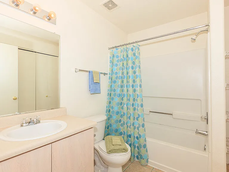 San Miguel Apartments — Photo 19