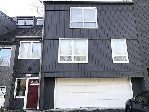 4th image of 2917 W Winterberry Ct
