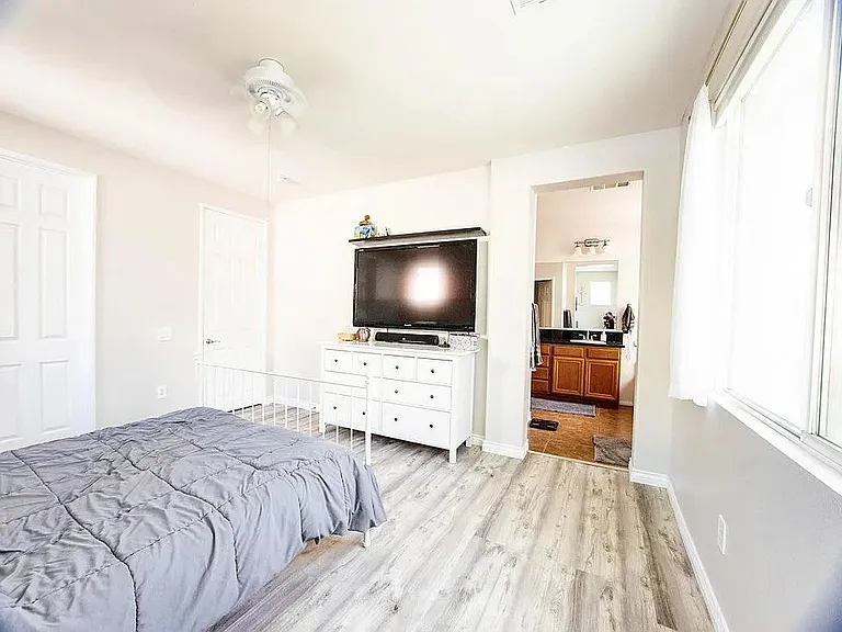 37491 Mersey St — Photo 24