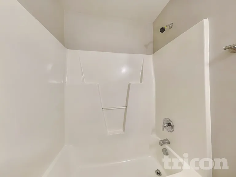 9514 Parkridge Dr — Photo 14