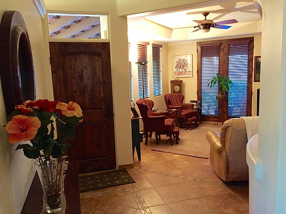 Front entry/Formal dining