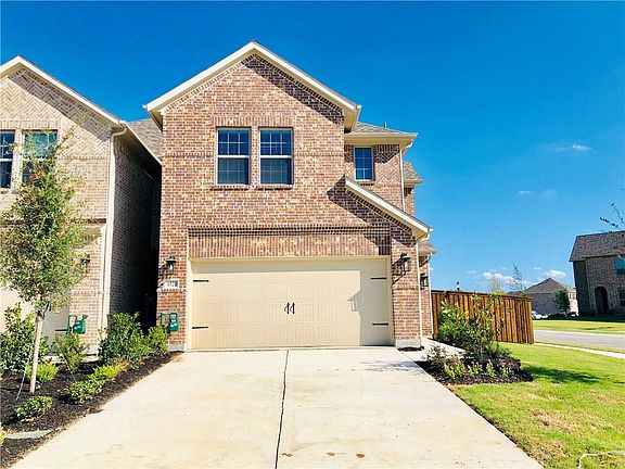 4th image of 4520 Titus Cir