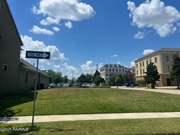 143 Elysian Fields Dr, Lafayette, LA 70508