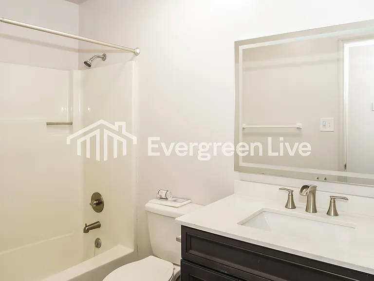 917 Bedford Dr SW — Photo 14