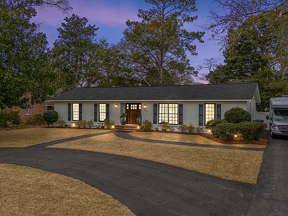 2nd image of 7605 Glenwood Dr.