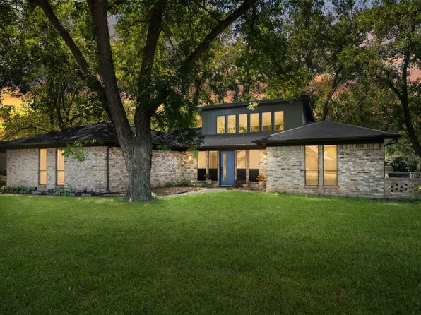 8904 N Longwood Dr, Granbury, TX 76049