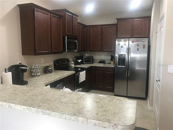 3rd image of 2113 Betsy Ross Ln