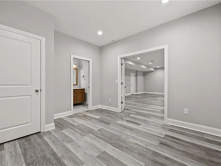 9965 Cameron Parc Cir — Photo 42