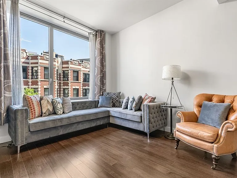 43 Westland Ave #309 — Photo 1