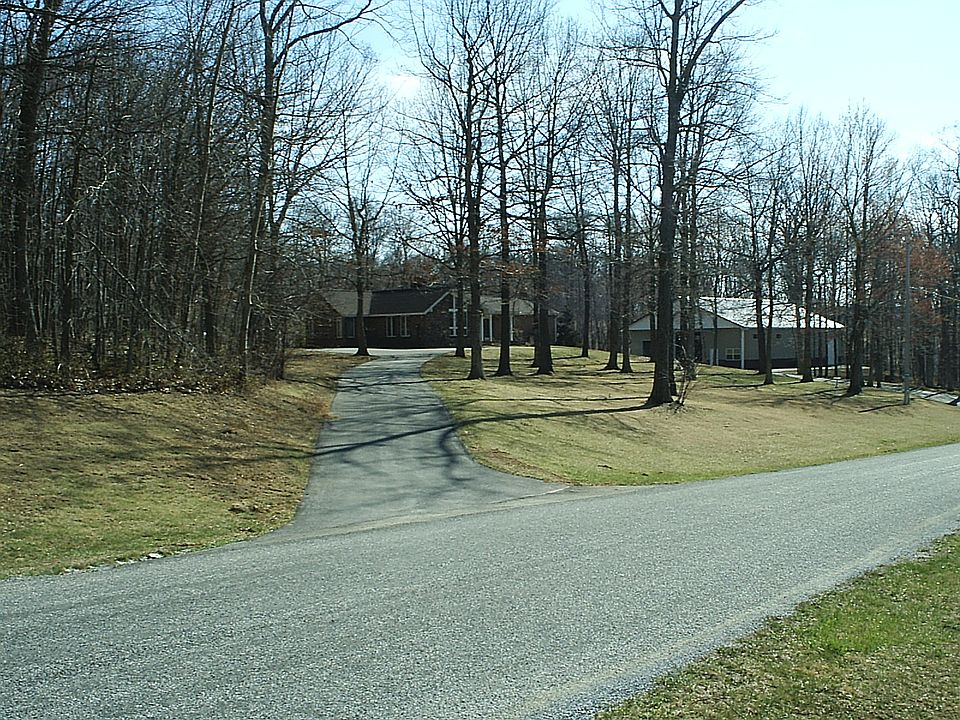 Circular driveway