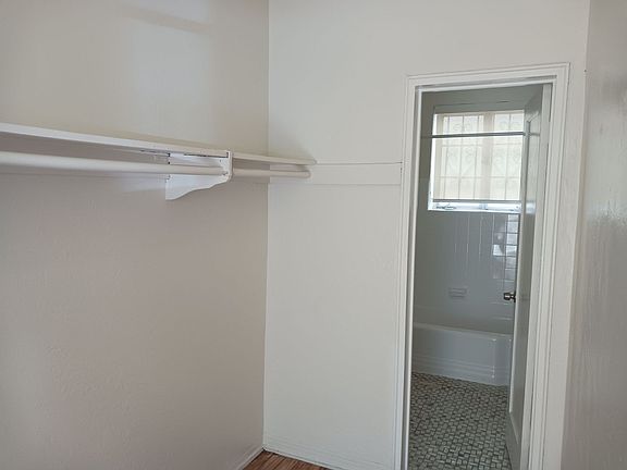 4th image of 531 16th St #9