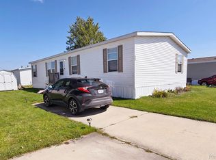528 Elmwood Ln, Columbus, MI