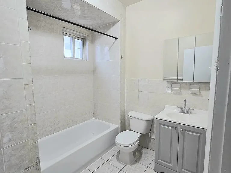 615 S 17th St #1 — Photo 7