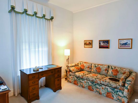 3rd image of 1109 N Osburn Ave