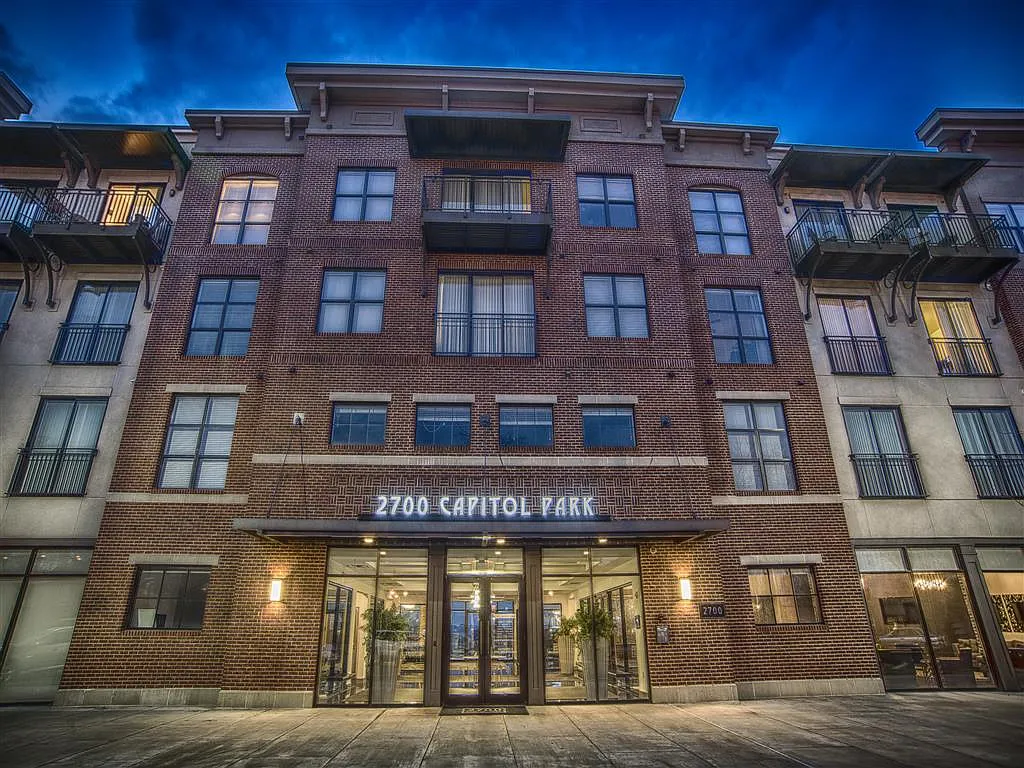 2700 Capitol Park — Photo 4