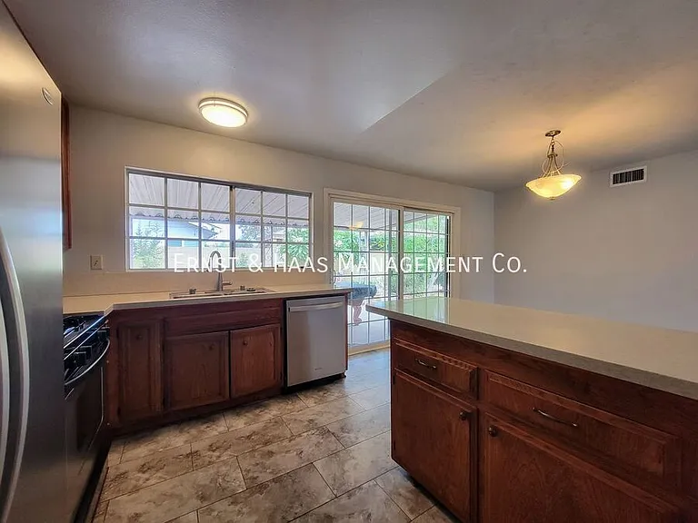 10751 Andy St — Photo 12