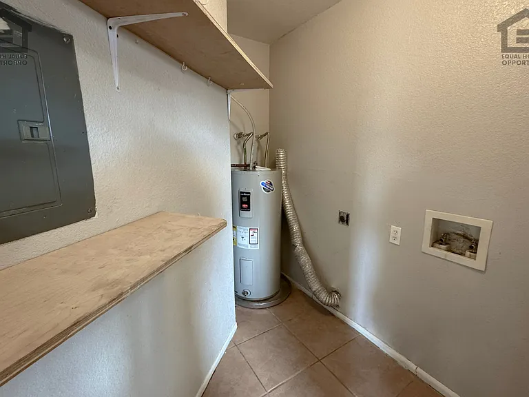 1765 E Pepper Cir — Photo 18