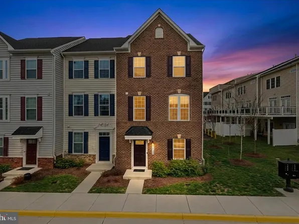 24594 Laurel Lake Ter, Sterling, VA 20166