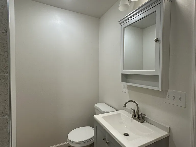 31 Benkard Ave #2 — Photo 4
