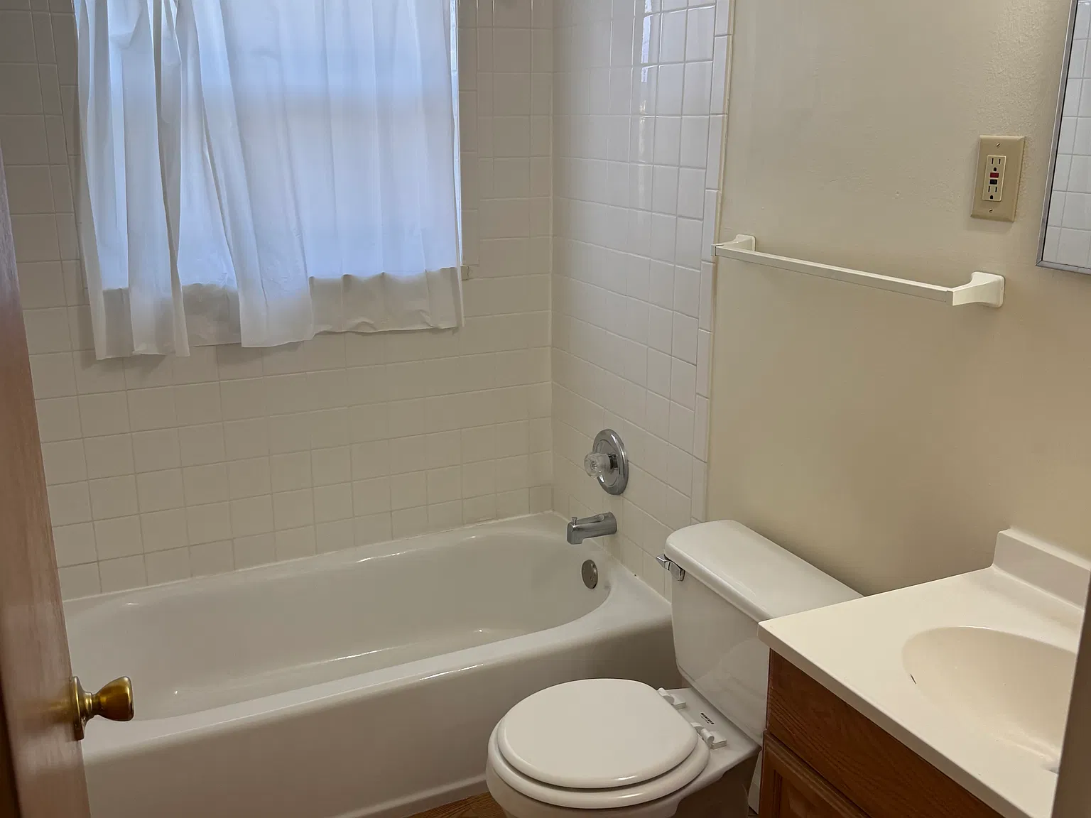 1 bed, 600 sqft, $700 — Photo 1