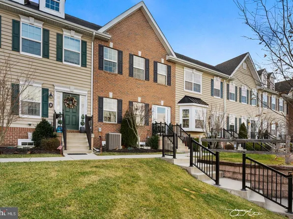 3832 William Daves Rd Unit 8, Doylestown, PA 18902