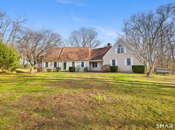 12 Hill Road, Old Saybrook, CT 06475