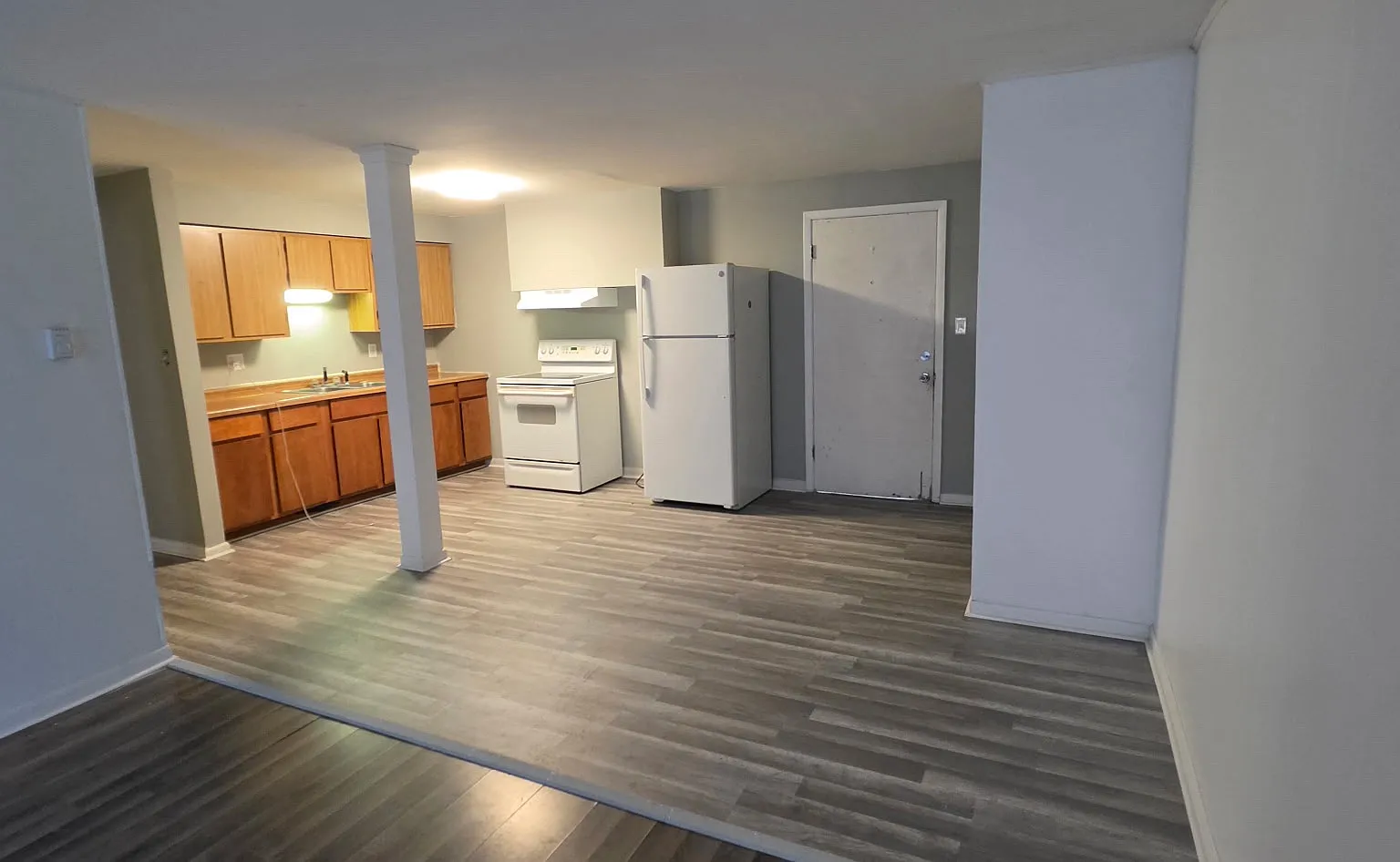 1 bed, 800 sqft, $1,100 — Photo 2