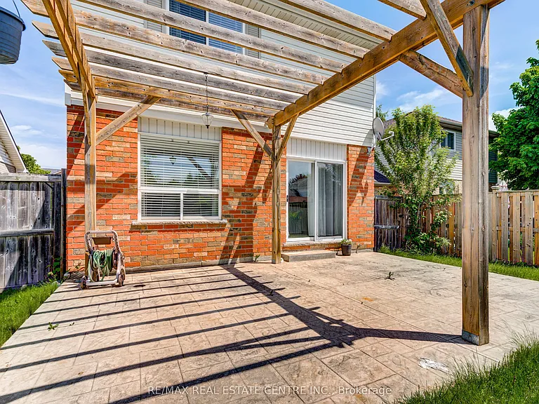 5 Tulip Dr — Photo 41