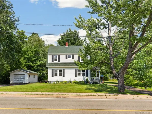 2683 Fredericton Rd, Salisbury, NB E4J 2E1