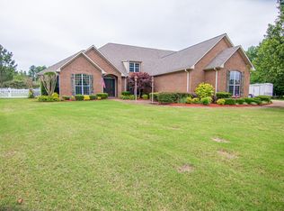 1005 Jamie Cv, New Albany, MS 38652