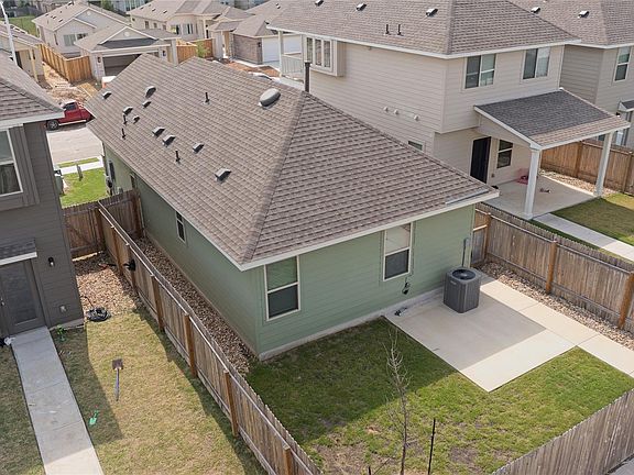 4th image of 352 Witchhazel Way