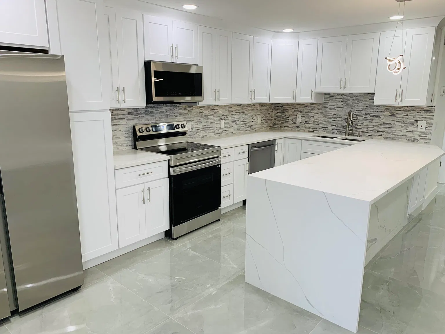2 bed, 1.5 bath, 861 sqft, $2,200 — Photo 3