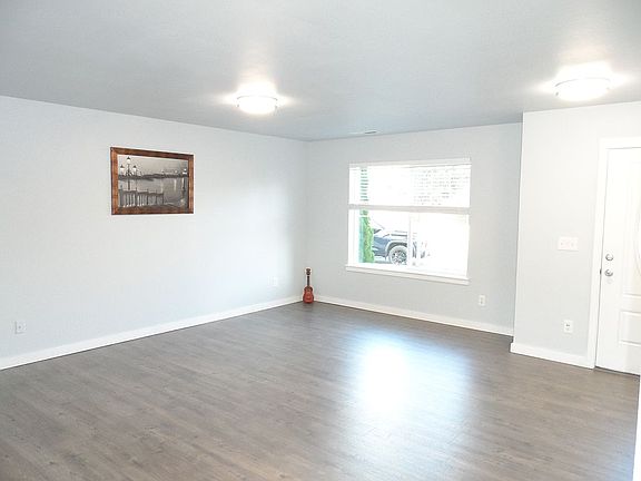 2nd image of 7910 85th Ave NE