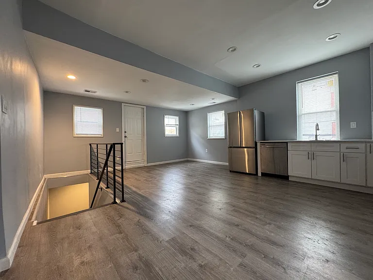 942 Wolf St #1 — Photo 4