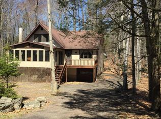 1069 Rainbow Dr, Lake Ariel, PA 18436