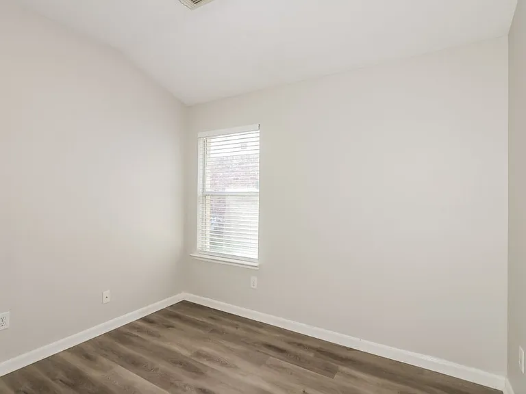 6227 Channelbrook Ln — Photo 15