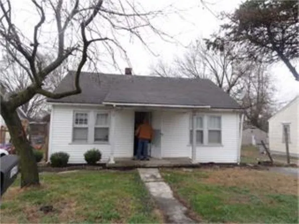 1267 Durbin Dr, Bowling Green, KY 42101