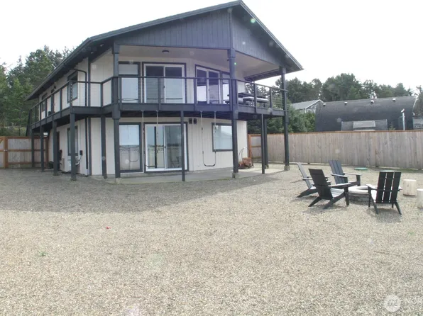 32501 J Place, Ocean Park, WA 98640