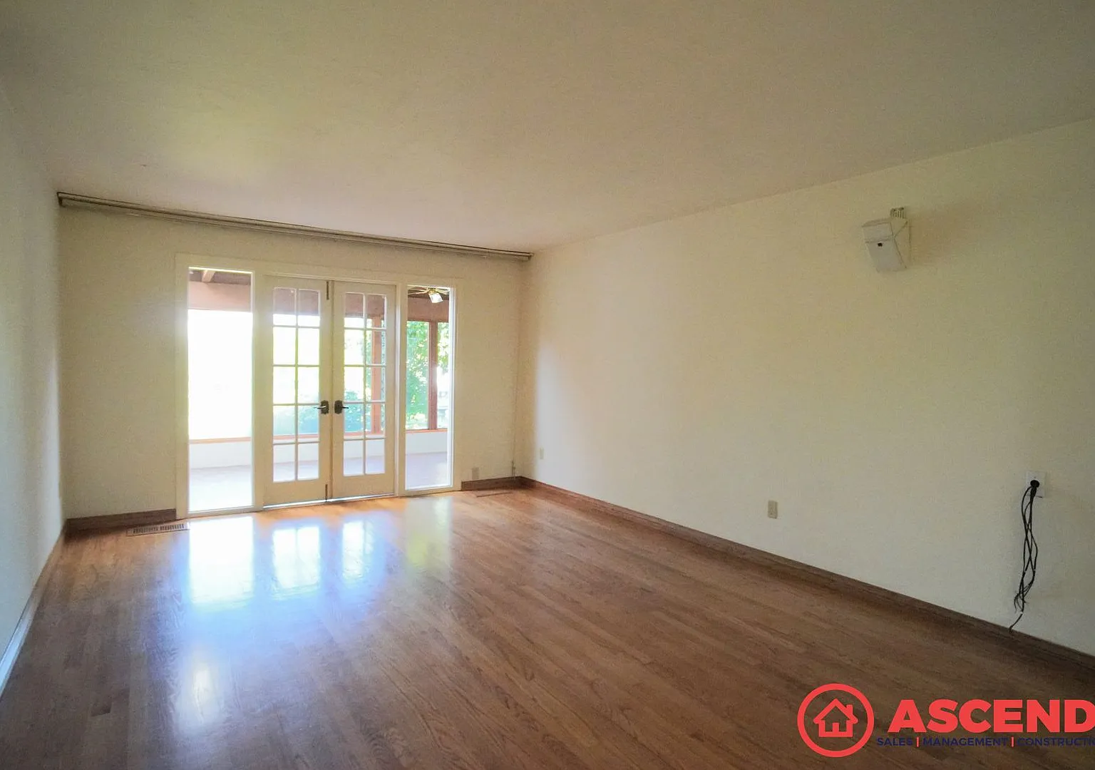 Stunning Home In Southwest Bakersfield! — Photo 4