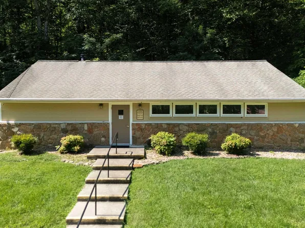 426 Eades Ln, Lovingston, VA 22949