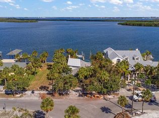 1035 Bay Esplanade, Clearwater, FL 33767