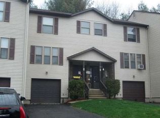 85 Barn Finch Cir, Naugatuck, CT 06770