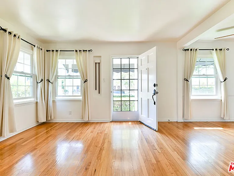 2468 Glencoe Ave — Photo 4